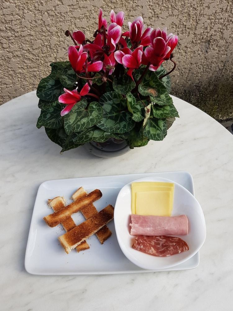 尤丽斯蒙特比尔中心酒店 蒙彼利埃 外观 照片
